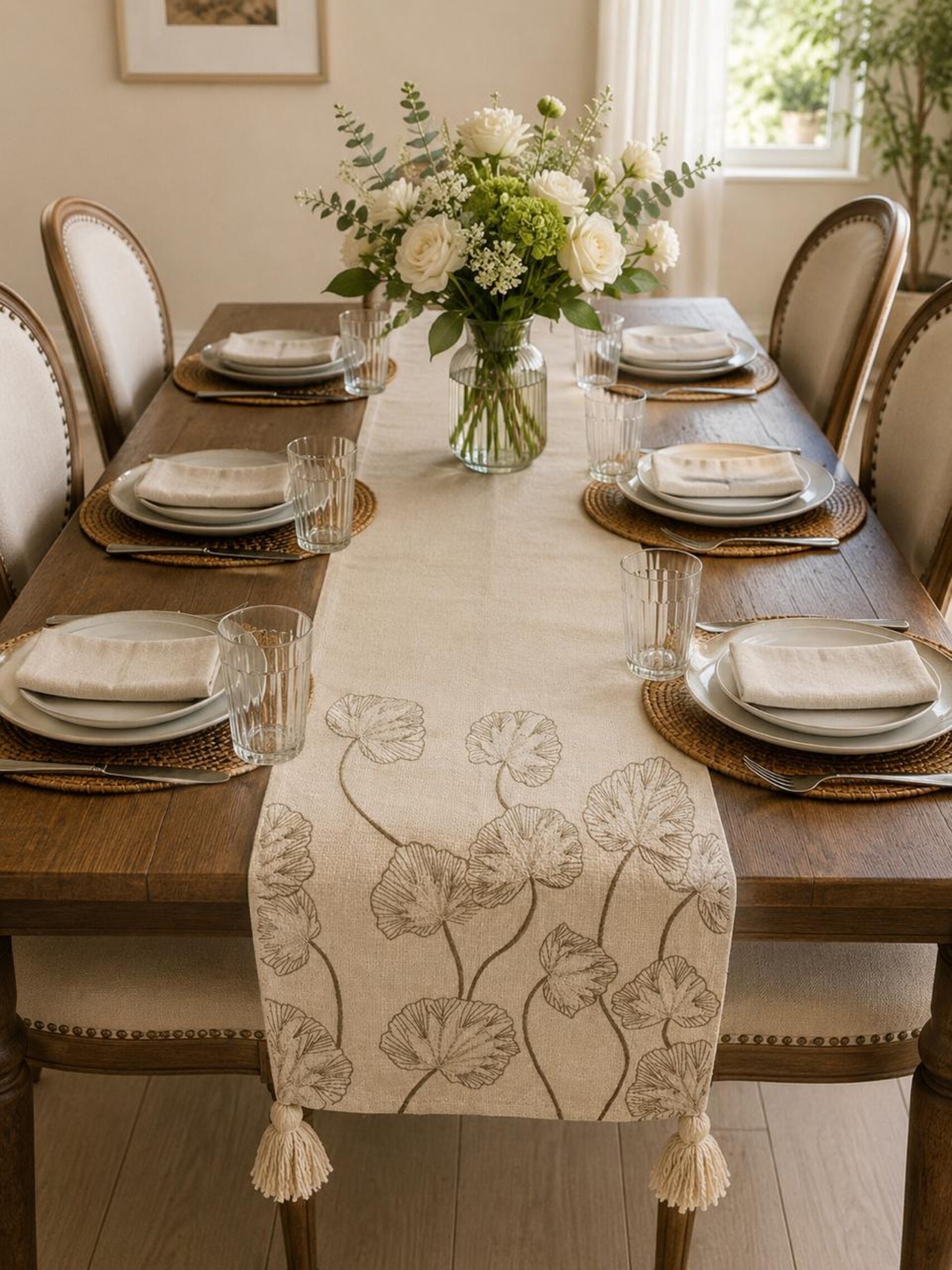 DDD-TR - 005  TABLE RUNNER
